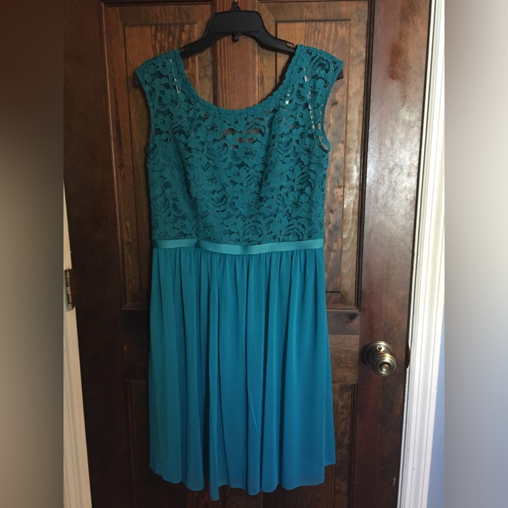 David’s Bridal knee-length dress, size 10, oasis color